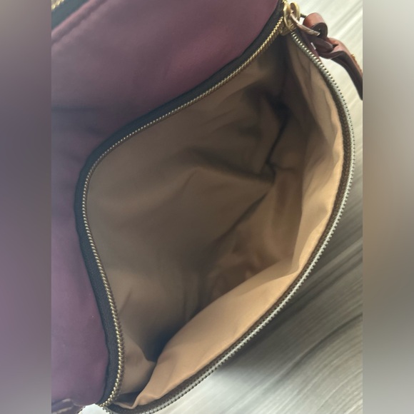 Dooney and Bourke handbag - Picture 7 of 11